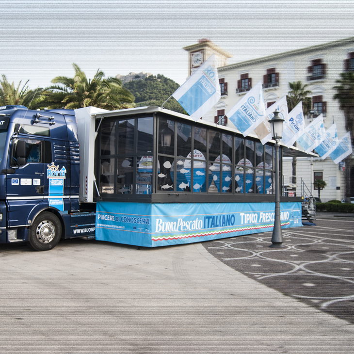 Promo Truck Tour La Potta BuonPescato Italiano Studio Nouvelle Salerno Paolo Giarletta Specie Eccedentarie Pesce Azzurro Tipico Fresco E Sano MIPAAF Ittico Promotion On The Road